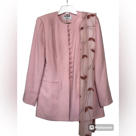 Skirt and jacket set size 6 - Picture 1 of 14